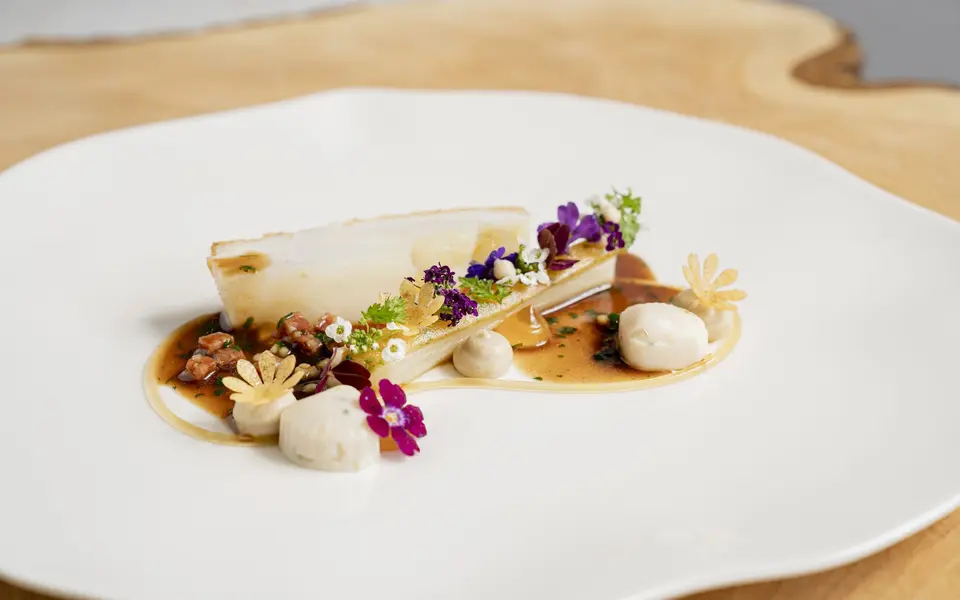 2405 BOR Acleaf Summer Menu Turbot 6768 1 scaled