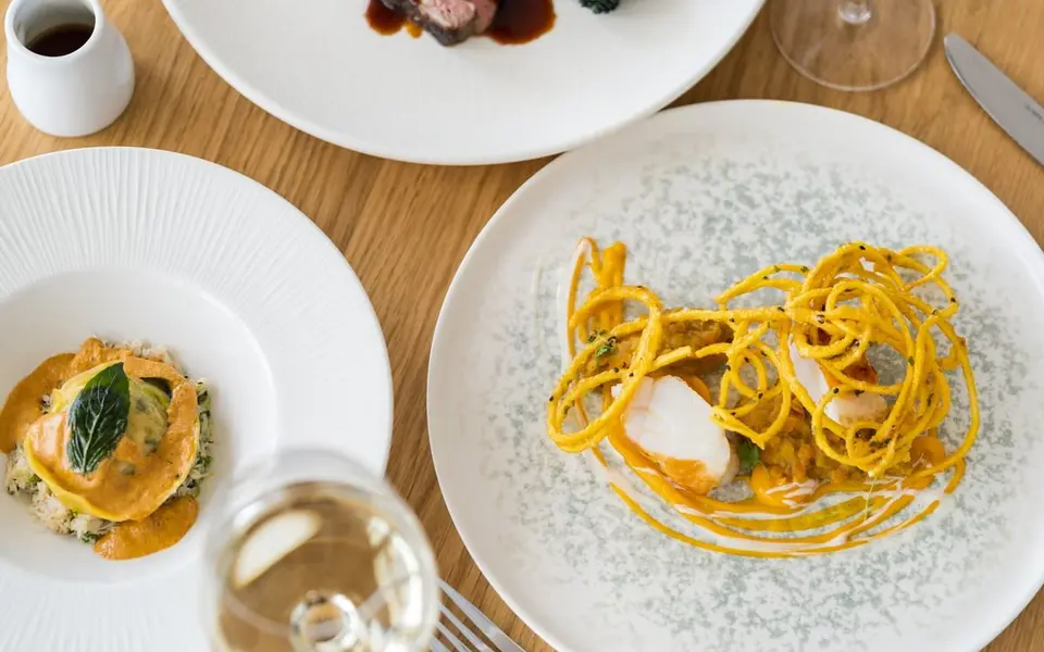 Dune Restaurant Fistral Beach Hotel Cornwall Medium